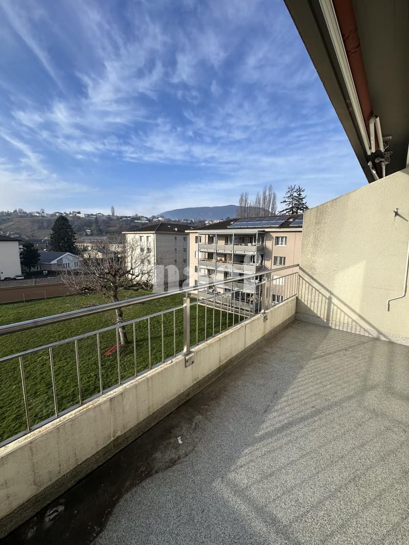 Vier-Zimmer-Wohnung mit Balkon (2)