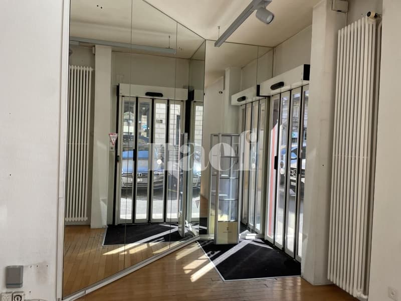 Surface Commerciale de 58 m² au Centre-Ville de Neuchâtel Emplacement de Premier Choix ! (4)