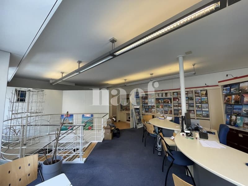 Locales Polyvalent mit großer Auslage in Neuchâtel (6)