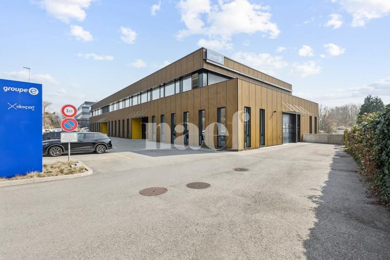 Außergewöhnlicher Lagerplatz von 246 m2, nicht zu verpassen (1)