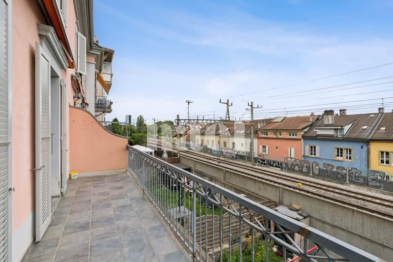 Appartamento molto grande di 3.5 locali vicino al centro (3)
