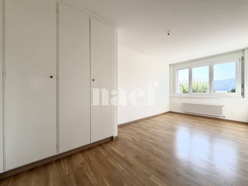 Bel appartement de 4 pièces avec vue dégagée et balcon (4)