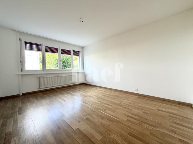 Bel appartement de 4 pièces avec vue dégagée et balcon (6)