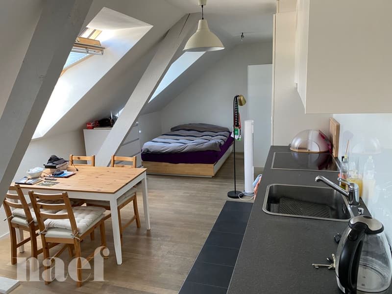 Studio im 5. Stock, Rue de l'Eglise 4, 2000 Neuchâtel (2)