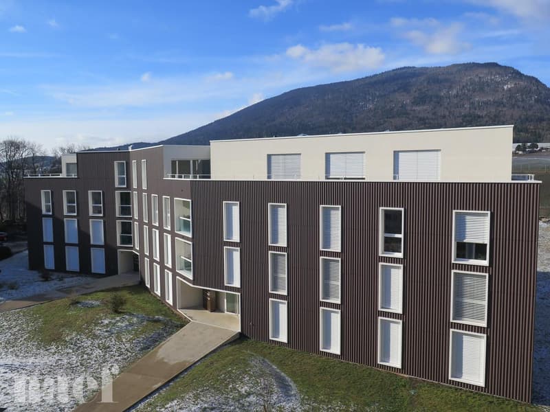 Schönes helles Apartment mit Tiefgaragenparkplatz (1)