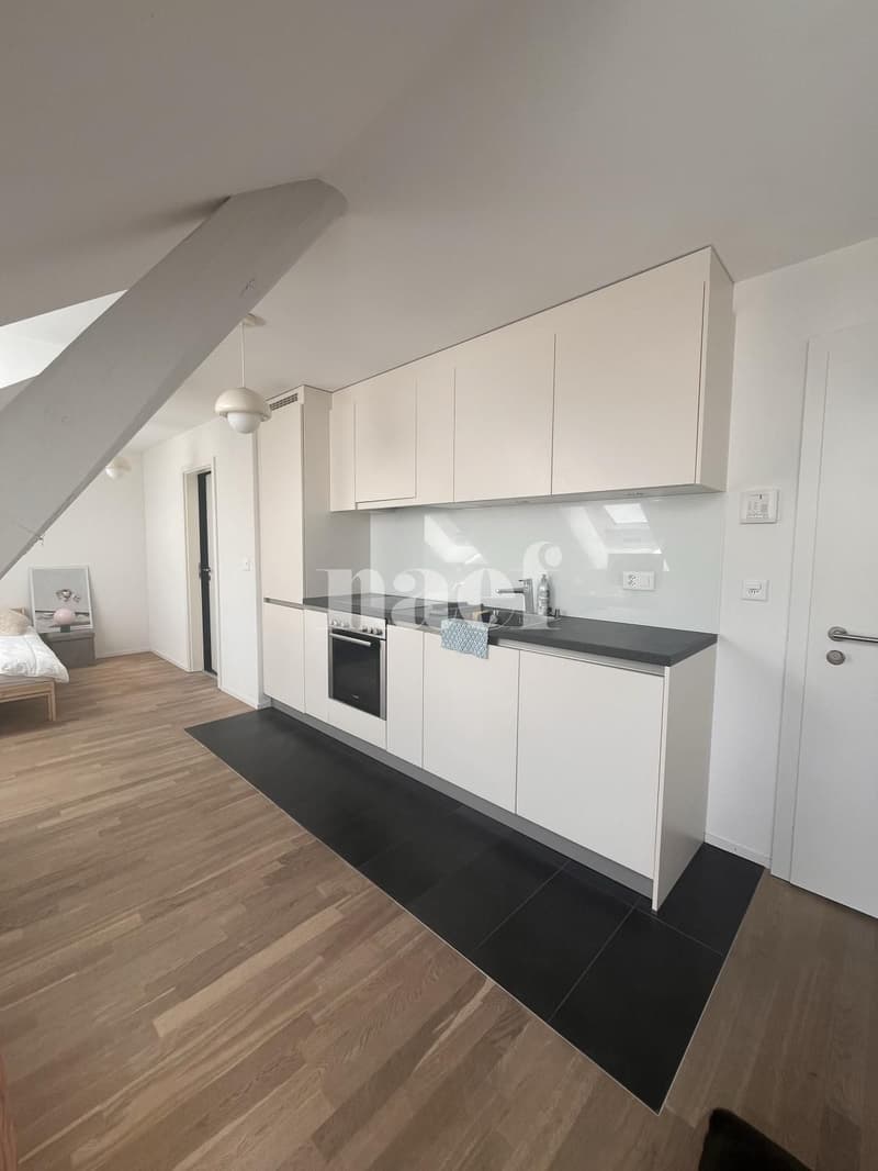 Studio au 5ème étage, Rue de l'église 2 à Neuchâtel (2)