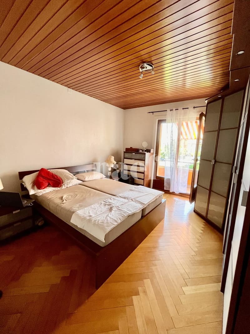 Large 4.5-room apartment ideally located (6)