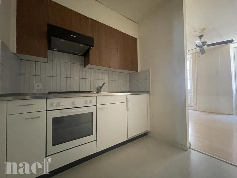 Two-room apartment in the city center of Neuchâtel (4)