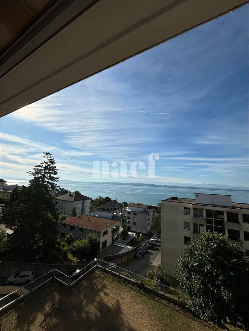 Appartement de 3 pièces au rez-de-chaussée (2)
