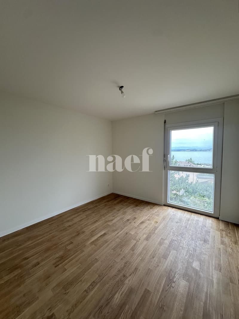 Appartamento ristrutturato con vista sul lago (9)