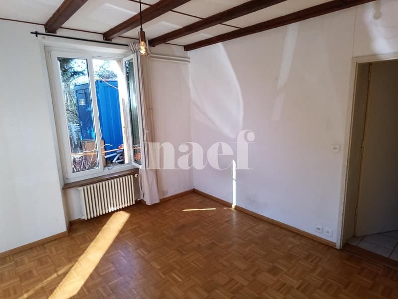 Beautiful 1.5-room apartment in a lovely small house in Colombier (4)