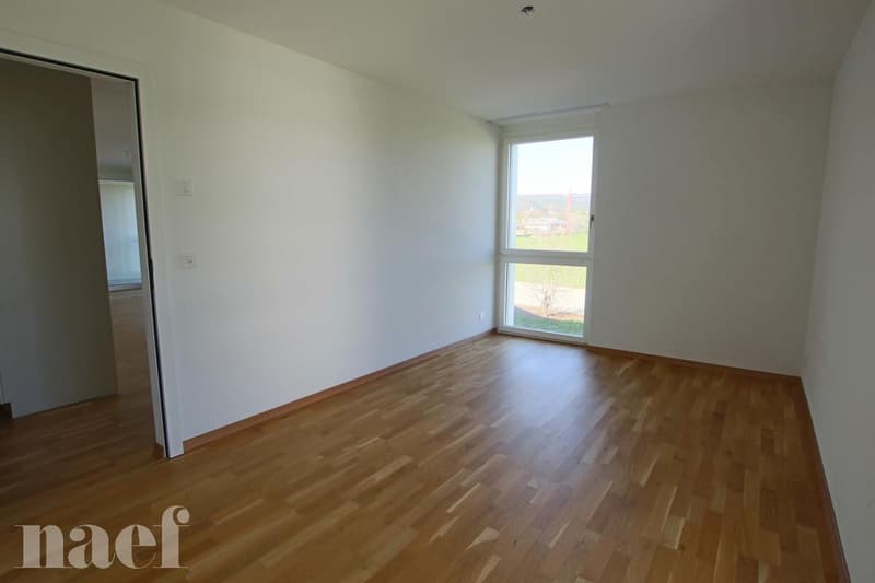 Bel appartement situé dans un complexe construit en 2013. (7)