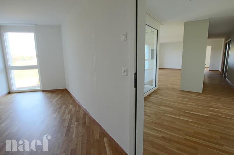 Bel appartement situé dans un complexe construit en 2013. (6)