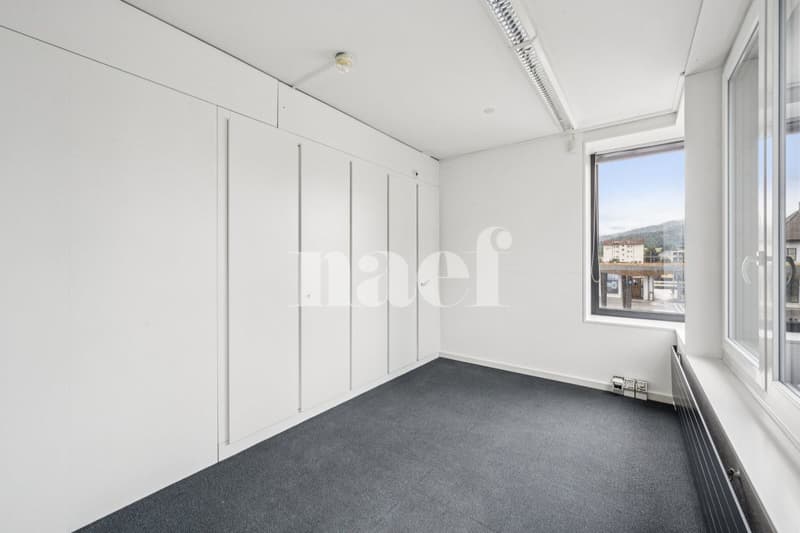 Bureaux lumineux et fonctionnels au cur de Delémont Proche de la Gare (9)