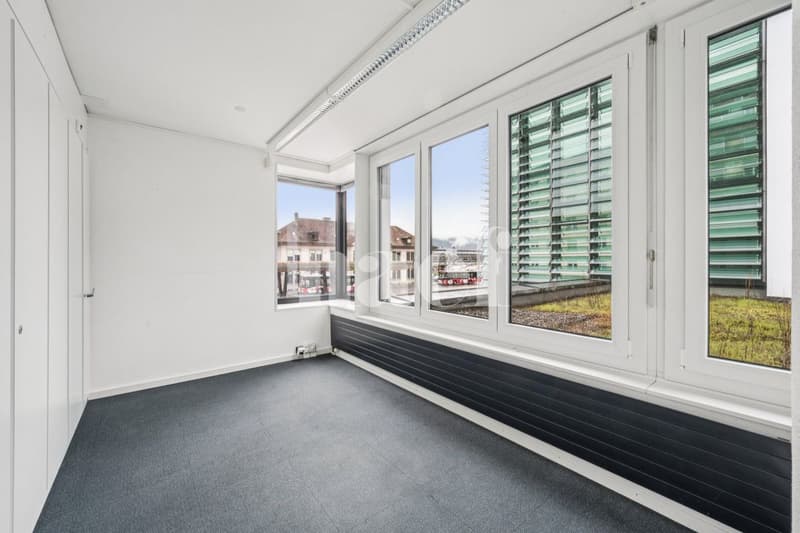 Bureaux lumineux et fonctionnels au cur de Delémont Proche de la Gare (8)