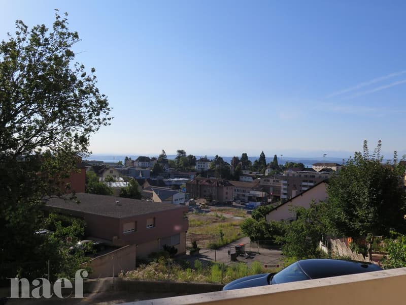 Bel appartement avec terrasse (8)