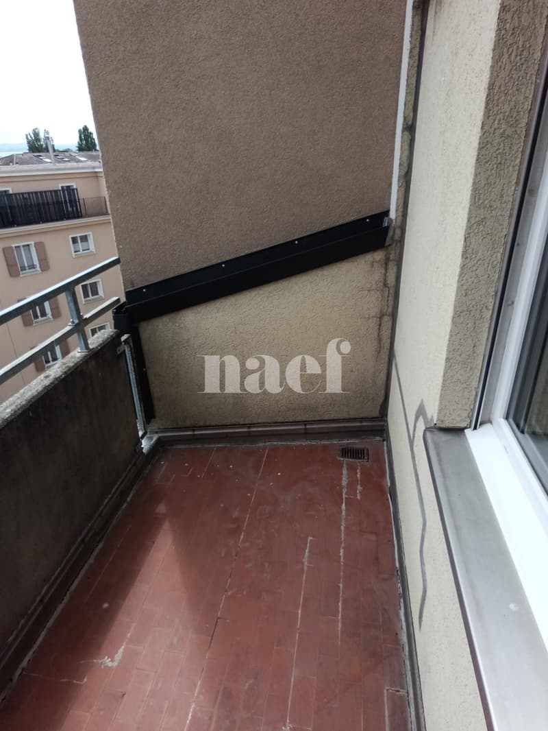 Magnifique 3 pièces rénové avec balcon à Neuchâtel (7)