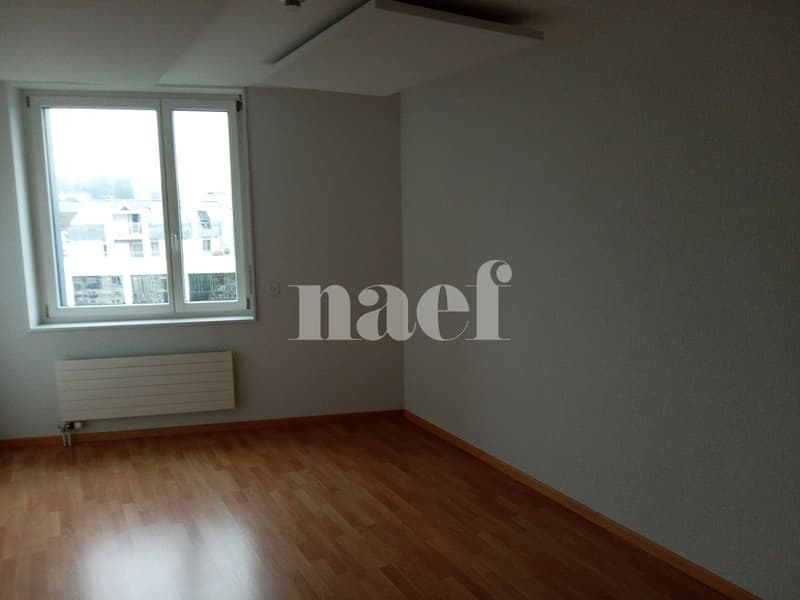 Ideally located office in the heart of the city (5)