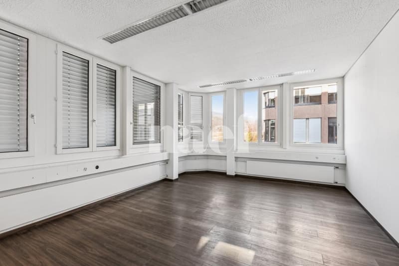 New commercial space available of 534 m2 (10)