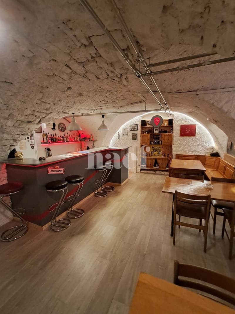 Local au sous-sol avec WC (atelier, stockage) (2)