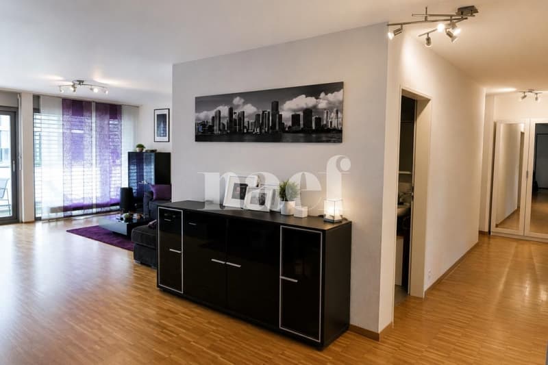 Bello appartamento di 4.5 locali al 1° piano con balcone di ca. 116.8m2 (3)