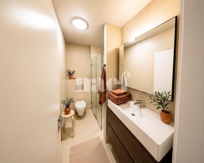 Geräumiges, vollständig renoviertes Duplextreebhaus mit 6 Zimmern im 1. Stock mit Balkon (4)