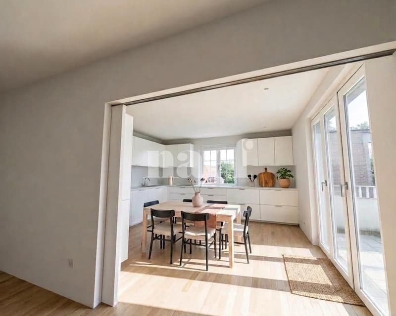 Geräumiges, vollständig renoviertes Duplextreebhaus mit 6 Zimmern im 1. Stock mit Balkon (2)