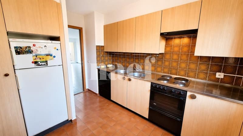 Appartement de 4 pièces au 1er étage avec 2 balcons (2)