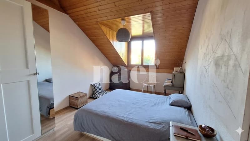 Schöne Doppelhaushälfte mit 5 Zimmern, Terrasse und großem umzäunten Garten (4)