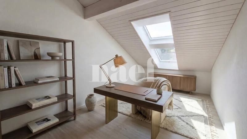 Bello appartamento di 4 locali nel sottotetto con ampio balcone e vista lago (7)