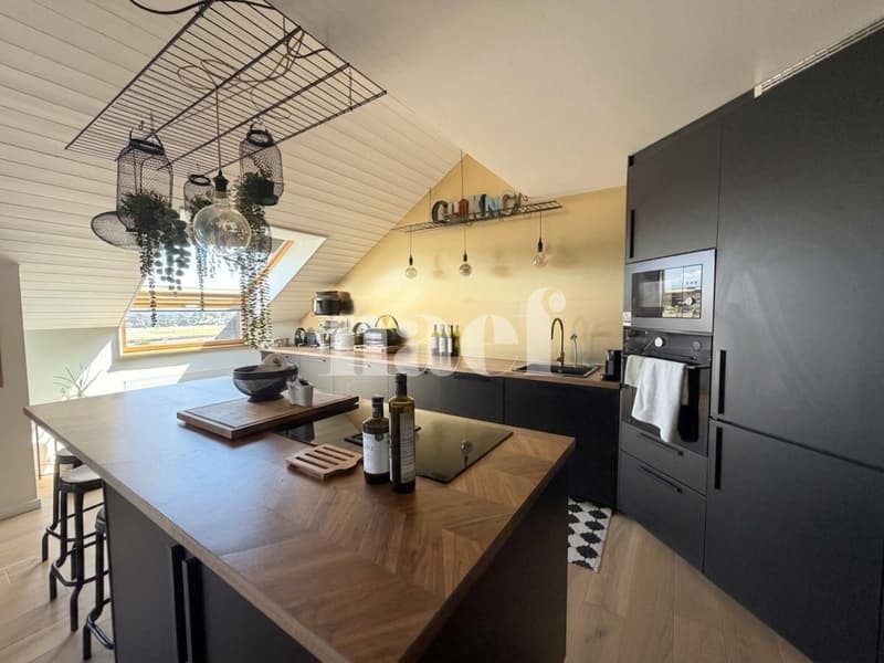 Geräumiges Duplex mit 4,5 Zimmern von etwa 148 m² in Founex mit freier Sicht auf den See und die Berge (2)