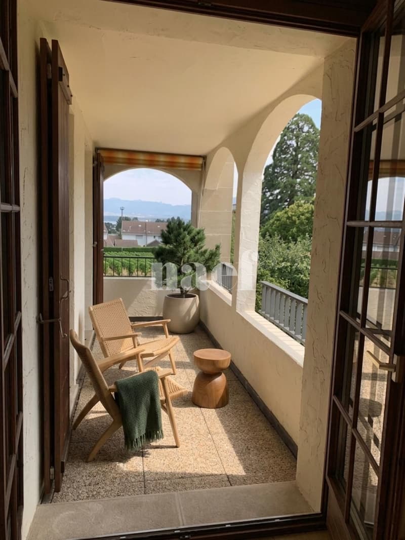 Vier-Zimmer-Wohnung im 1. Stock mit Balkon (1)