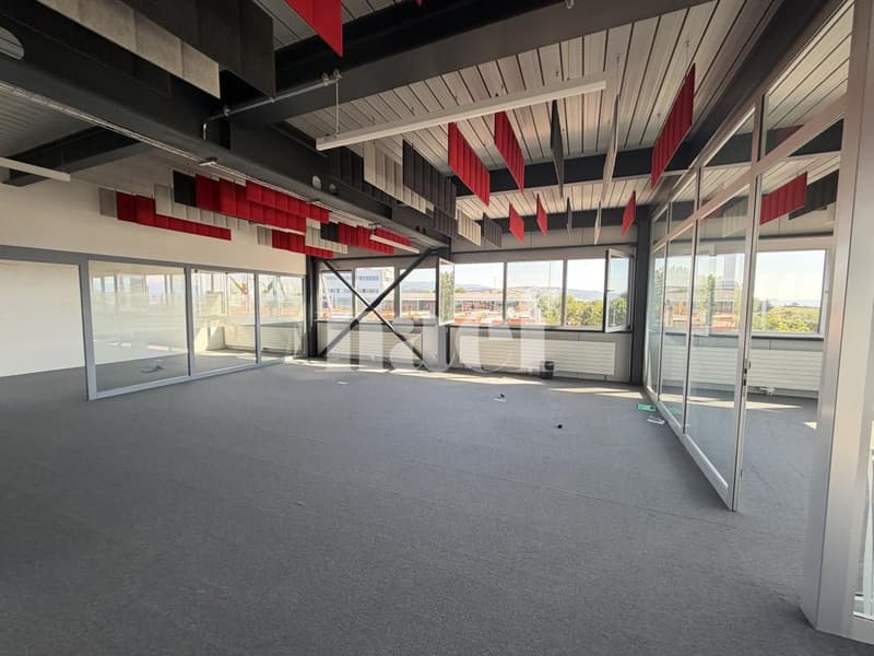 Surface commerciale d'env. 160m2 au 2ème étage (2)