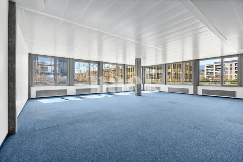 Précossy - Etage complet d'env. 838m2 au 1er étage divisée en plusieurs bureau (6)