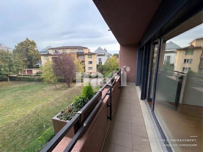 Bel appartement de 3 pièces au 3ème d'env. 76m2 avec balcon et magnifique vue lac (8)