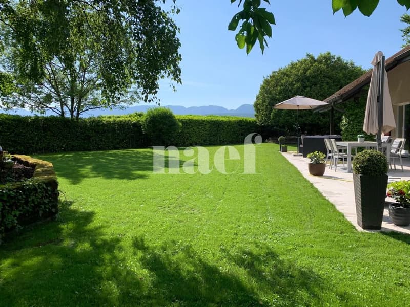 Belle villa individuelle entièrement rénovée de 5.5 pièces avec grand jardin (13)