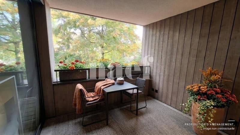 Appartement de 5.5 pièces au 1er étage avec balcon d'env. 123m2 (1)