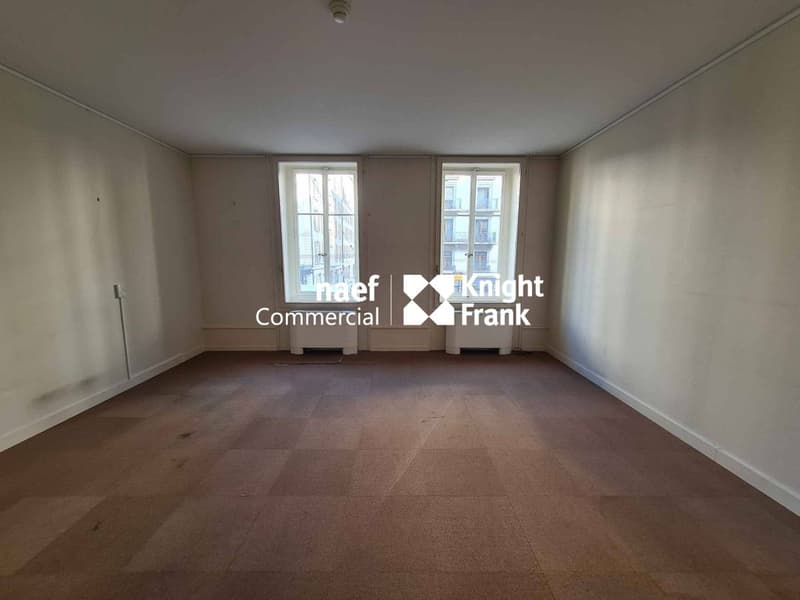 Chantepoulet - Bureau au 2eme étage de 185 m² quartier dynamique (3)