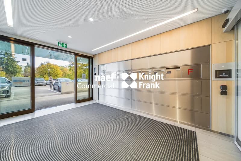 Superbes bureaux aménagés de 200m2 Vue Mont-Blanc Proche Aéroport (6)