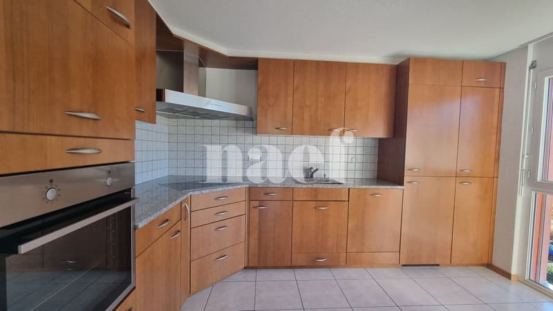 Geräumige 5.5-Zimmer-Wohnung im 3. Stock (8)