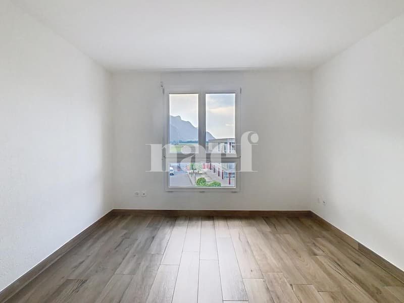 In a residential area, spacious and bright accommodation (6)