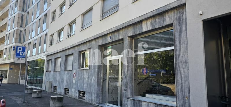 Büros 336 m2 zur Miete in Ouchy (3)