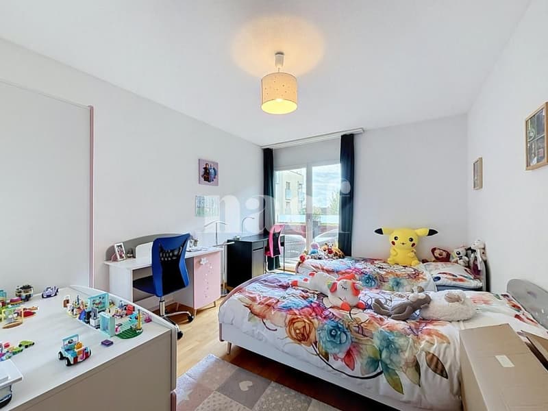 Ampio alloggio in residenza con piscina (10)