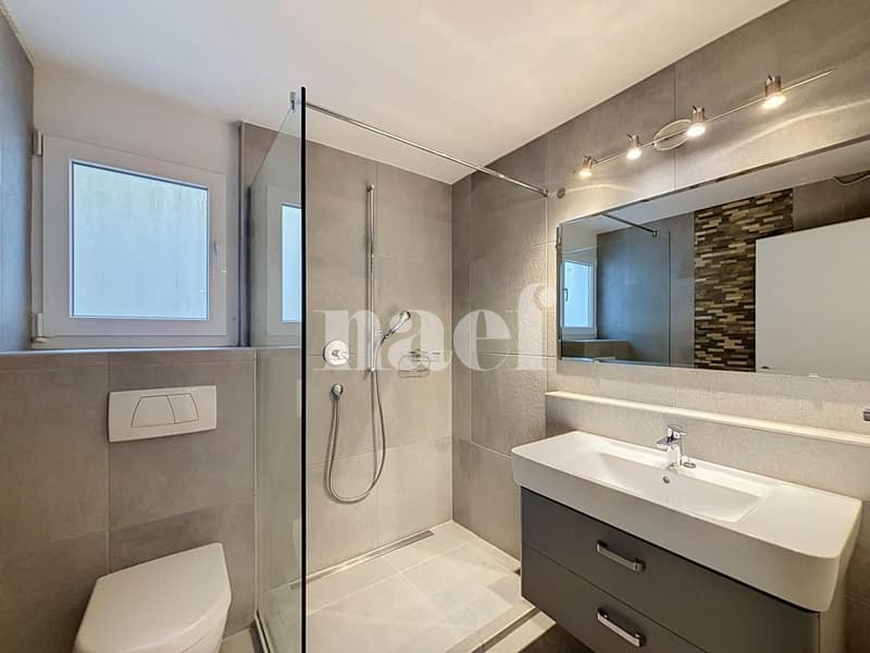Magnifique villa familiale avec jardin, terrasses et garage double (12)