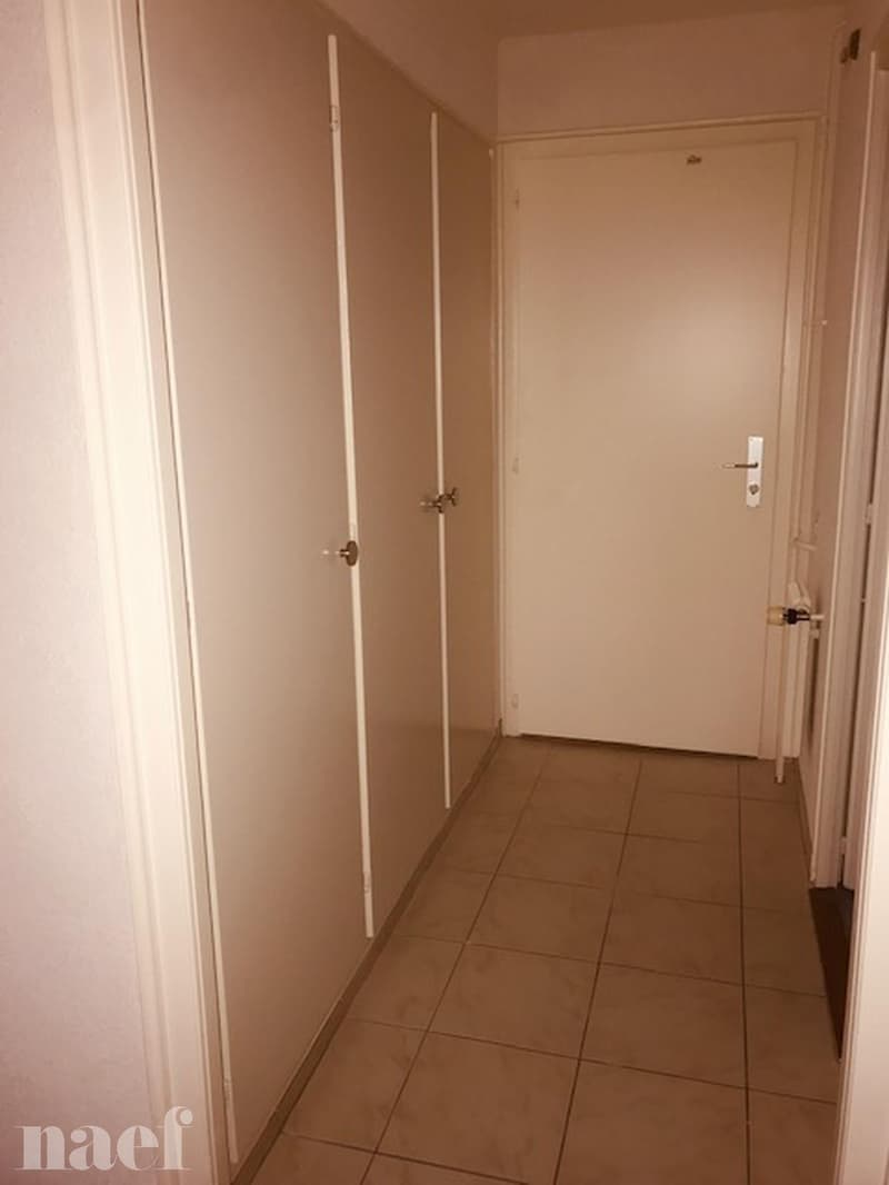 Appartement de 2.0pces au 2ème étage (6)