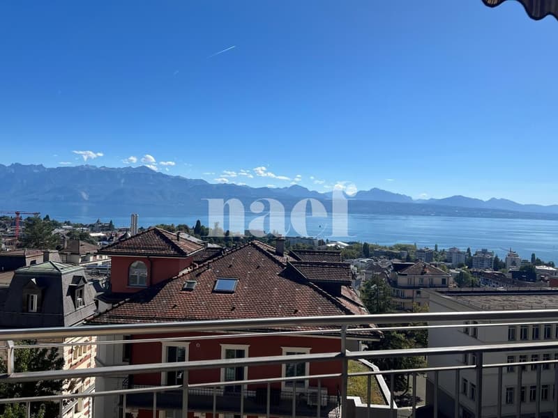 Appartement de 4,5 pièces sis au 6ème étage. (11)
