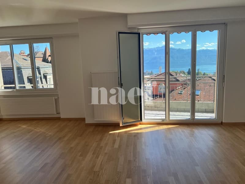 Appartement de 4,5 pièces sis au 6ème étage. (7)