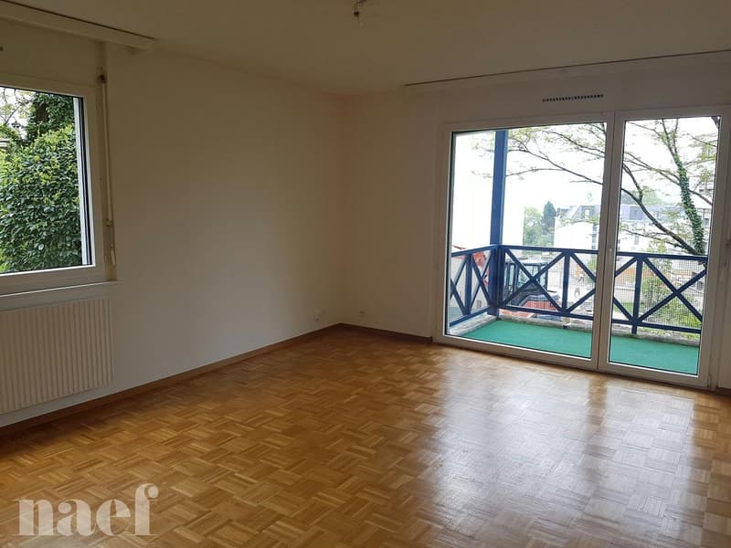 Appartement de 2 pièces au premier étage. (3)