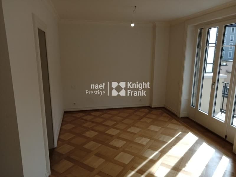 High-standard apartment facing the lake (7)