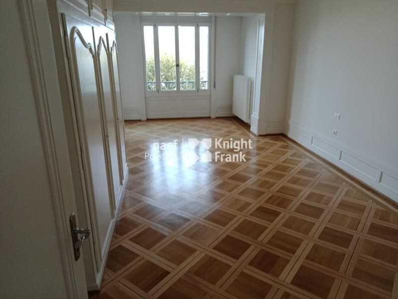 High-standard apartment facing the lake (6)